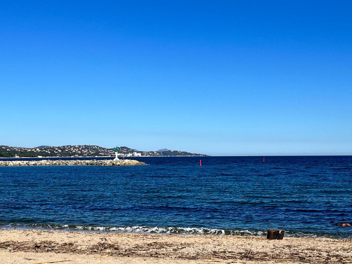 Port Grimaud Golfe St Tropez Bel Appartement מראה חיצוני תמונה
